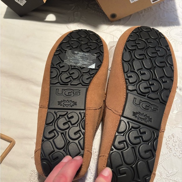 UGG Ascot Suede Shearling Slippers - Picture 10 of 13